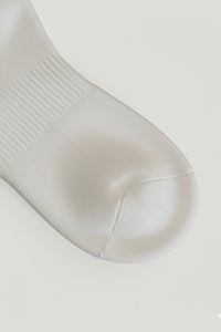 BB Core Low Cut Socks Nordic Edition White Color BODYBORN